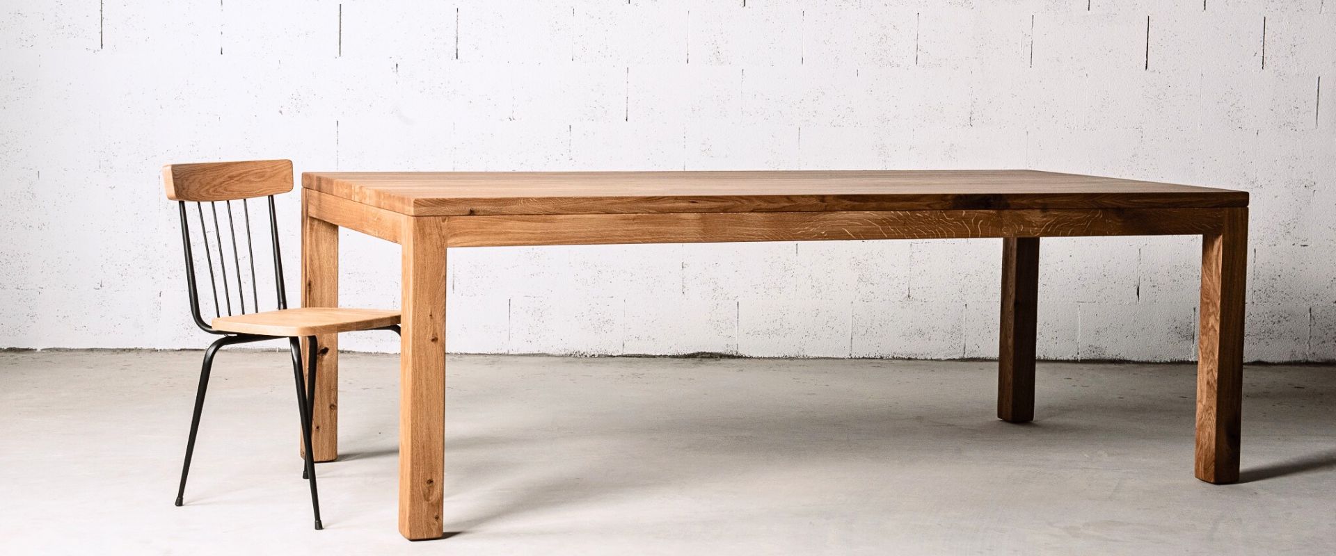 שולחן פינת אוכל C4 מאלון מלא בעיצוב סקנדינבי